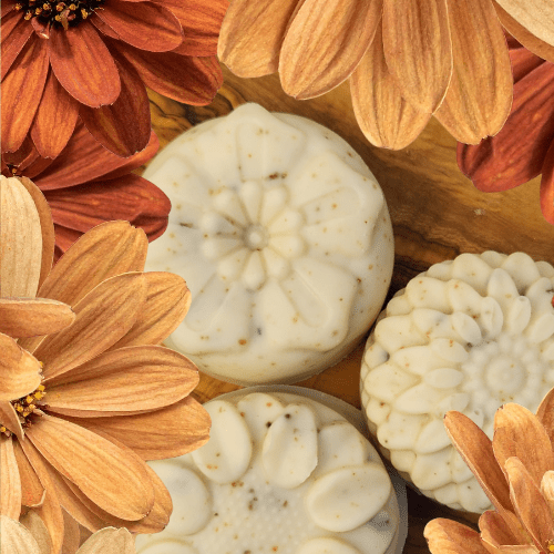 VICTORYBLOKS Rosemary Bloom soap bar molded in a flower shape, with a fresh, magical appearance. Made with olive oil, coconut oil, white clay, rosemary essential oil, mica, and Black African Soap Chips for a refreshing, invigorating cleanse.